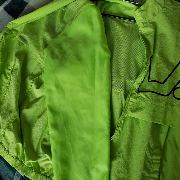 FILA Dani Bright Green Windbreaker Jacket - Picture 5 of 6